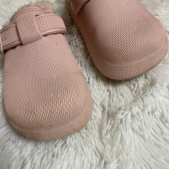 MAGELLAN • Light Pink Sherpa Lined Slip On Mules Clogs - Picture 3 of 7